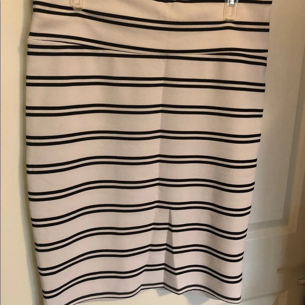 Lularoe Cassie skirt